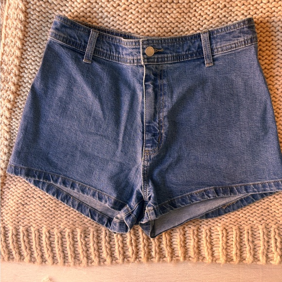 Universal Thread Pants - Universal Thread Classic Blue Jean Shorts